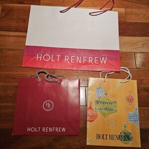 3/25$ Holt Renfrew Shopping Bags Set